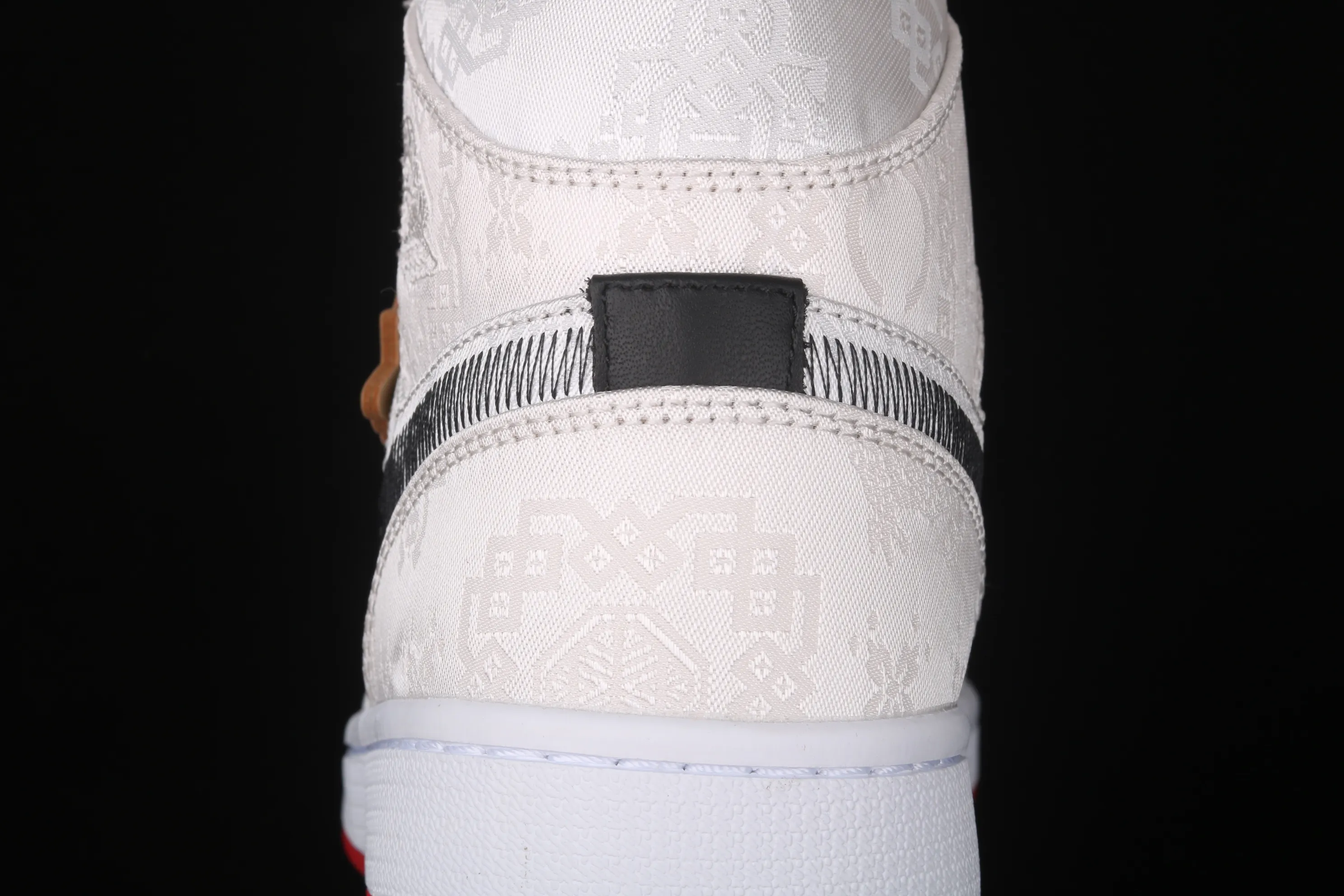 All categories Air Jordan Jordan series basketball shoes Air Jordan 1 Mid Different versions CLOT x Air Jordan 1 Mid "Fearless" AJ1 Joe 1 mid-top white silk CU2804-100